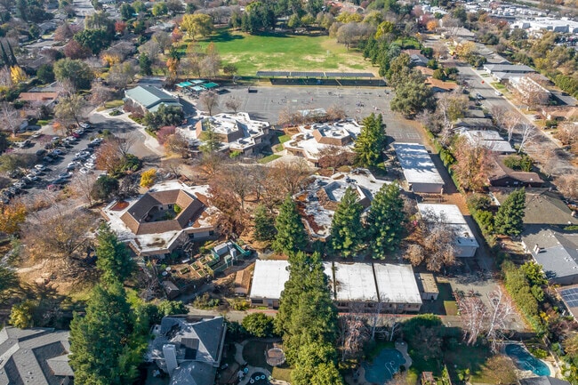 The beautiful campus of Pioneer Elementary School includes modern amenities for students.