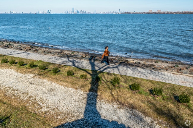 Rosebank has sweeping views of three city skylines.