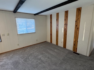 4664 Us-30, Kearney, NE 68845