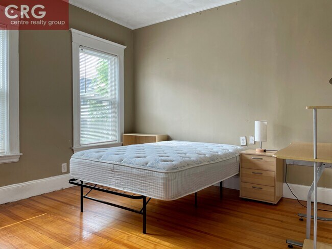 17 Stanley Ave unit 2, Medford, MA 02155 - photo 7