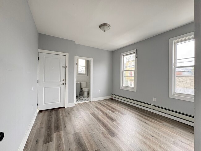465 Ferry St 2