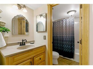 4560 Cedar Lake Rd S Unit 3, Saint Louis Park, MN 55416