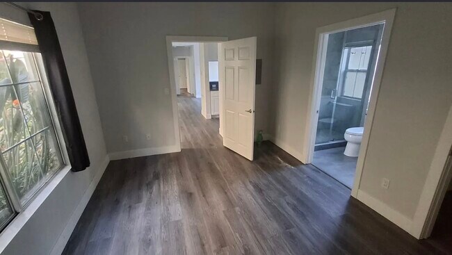 4343 Ventura Canyon Ave unit 103, Los Angeles, CA 91423 - photo 6