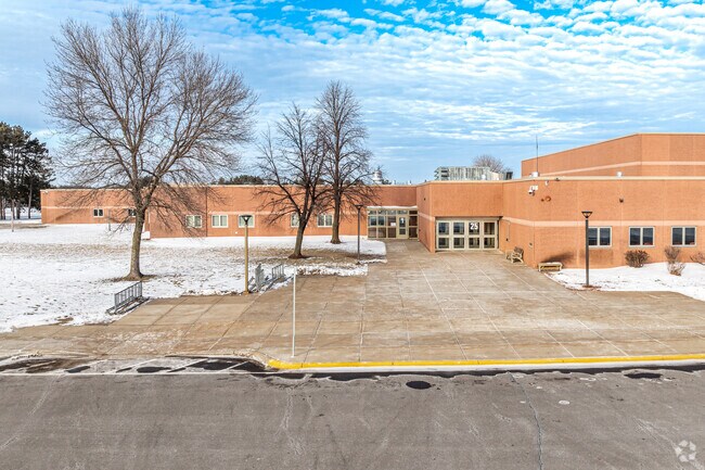 Student-teacher ratio at North Branch Middle is 20:1, emphasizing personalized learning