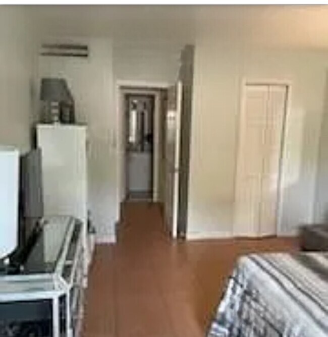 5759 SW 61st St, Miami, FL 33143 - photo 5