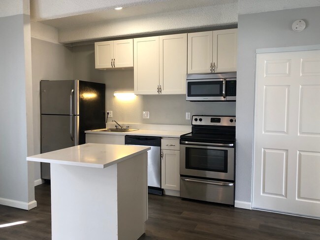 Montego Flats, Aurora, CO 80010 - photo 7