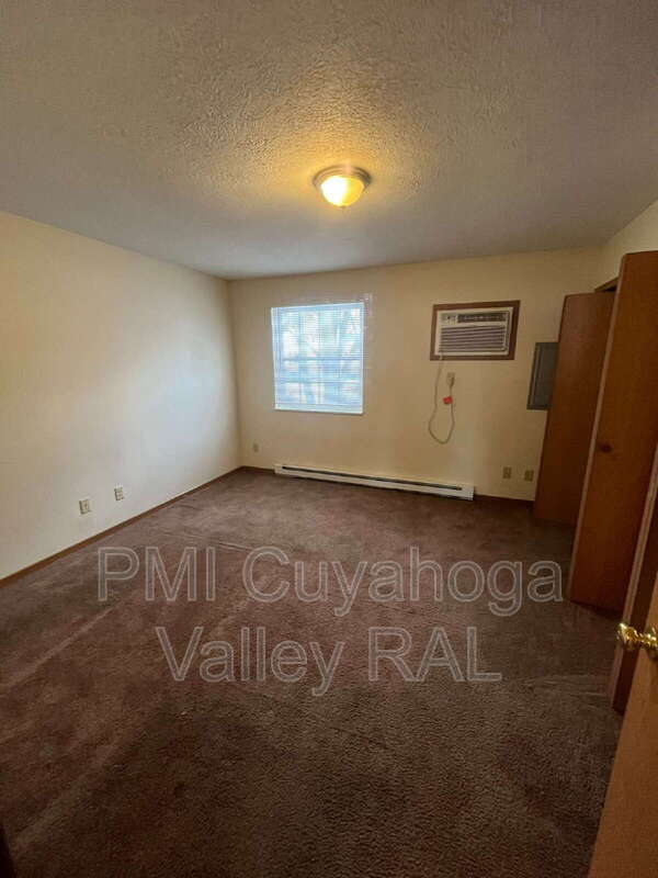 1757 S Arlington St unit 12, Akron, OH 44306 - photo 2