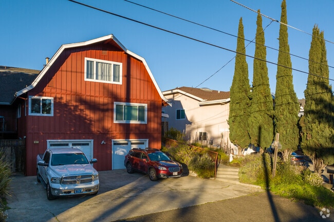 Craftsman-style homes can be found throughout the Fairview neighborhood.