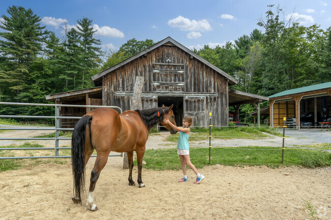The Saratoga County Horse Farm Tour is a free self-driven tour that is open to the public.