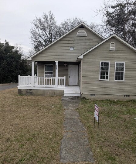 1041 Hall St, Macon, GA 31217