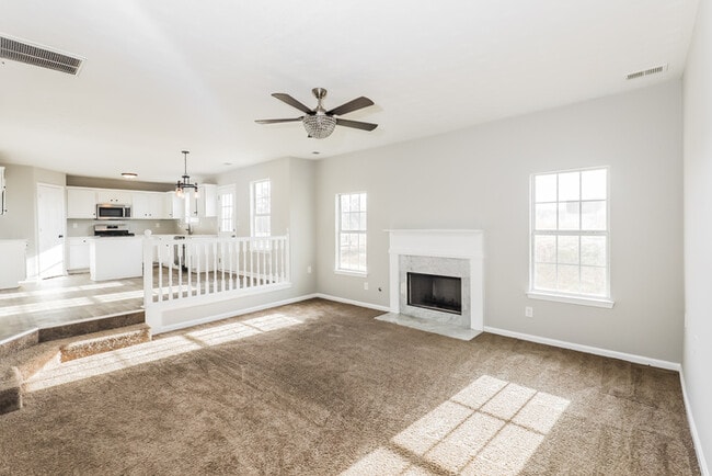 12206 Stillman Ct, Hampton, GA 30228 - photo 2