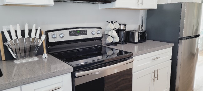 532 Cesar e Chavez Pkwy unit A, San Diego, CA 92113 - photo 4