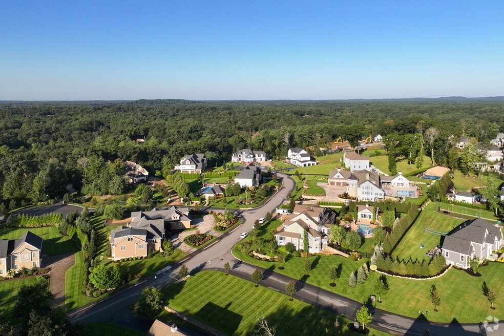 NH_MIddleton_544419_P2_v1