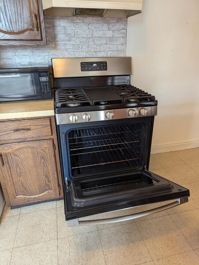 159 N Washington St unit 159.5, Gettysburg, PA 17325 - photo 4