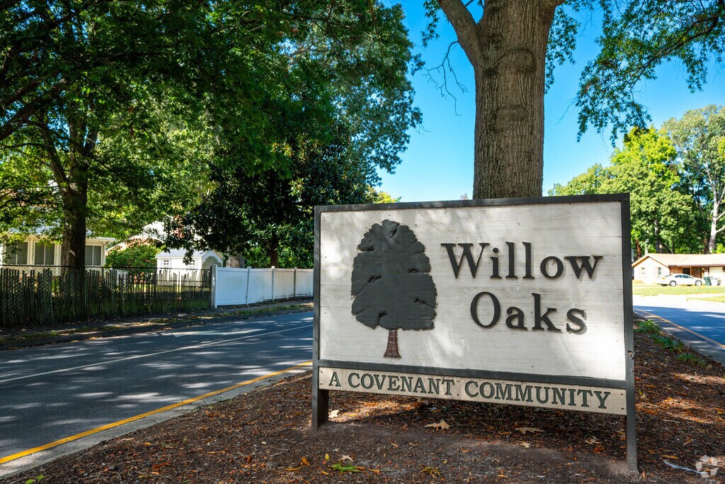 Willow Oaks 600 Willow Oaks Blvd, Hampton, VA