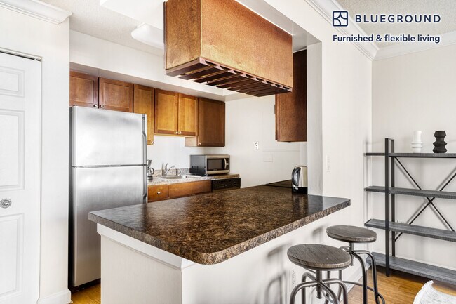 801 15th St S unit FL6-ID427, Arlington, VA 22202 - photo 6