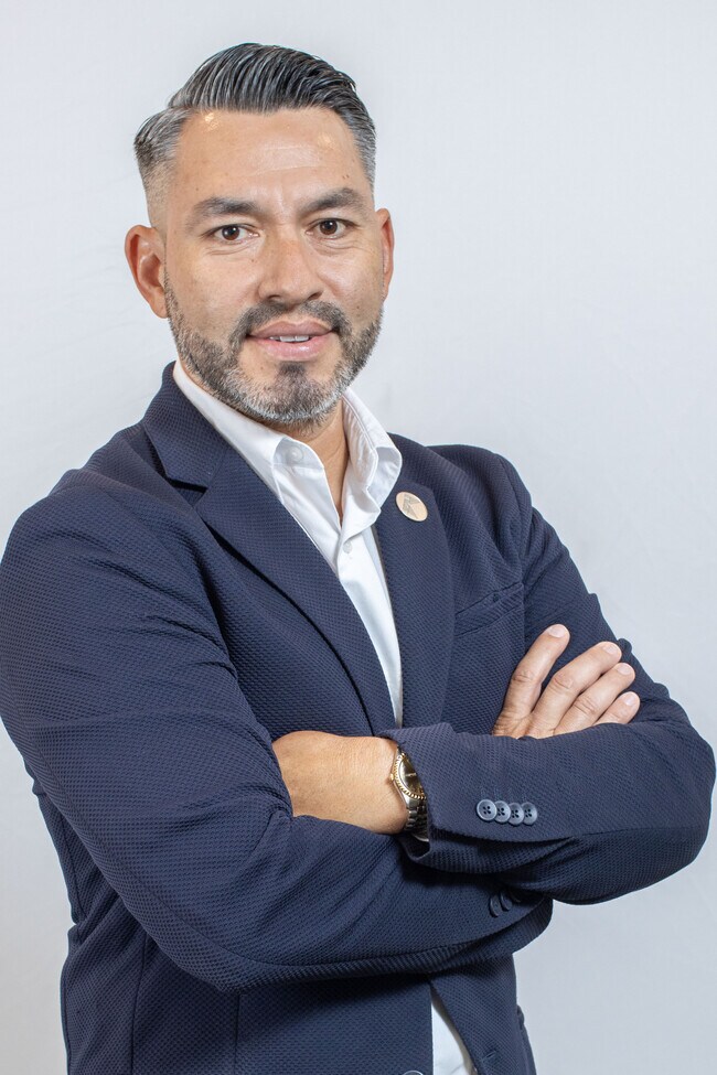 Agent Photo