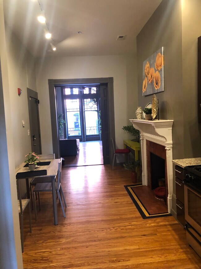 1010 N Calvert St, Baltimore, MD 21202 - photo 3