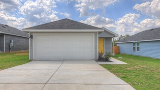 402 Wild Goose Dr, Luling, TX 78648