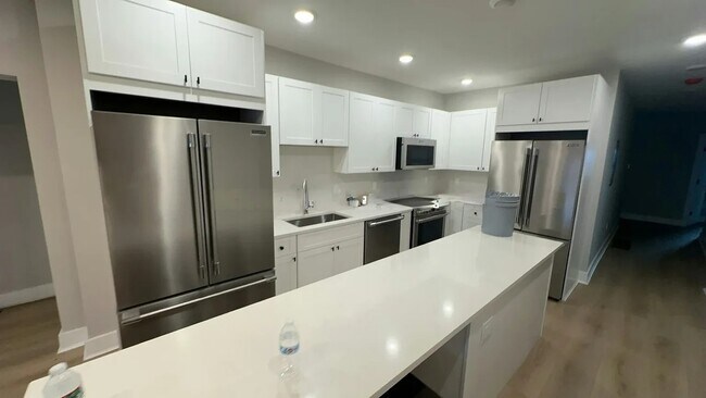 741 Broadway unit 1, Somerville, MA 02144 - photo 2