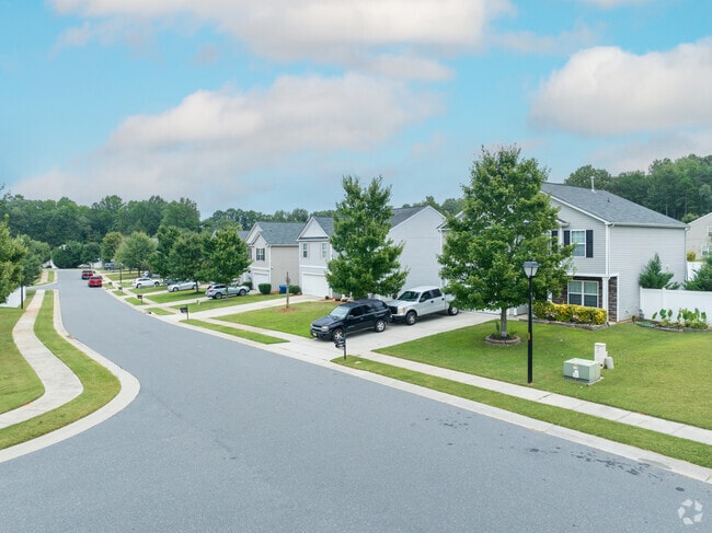 Sidewalks line many of the neighborhoods in Northlake.
