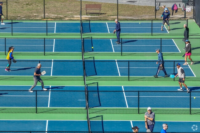 Clermont Arts & Recreation Center has several tennis courts for Kings Ridge residents to enjoy.