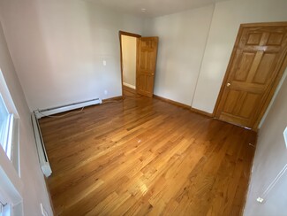 42 Waugh St Unit 2, Lowell, MA 01854