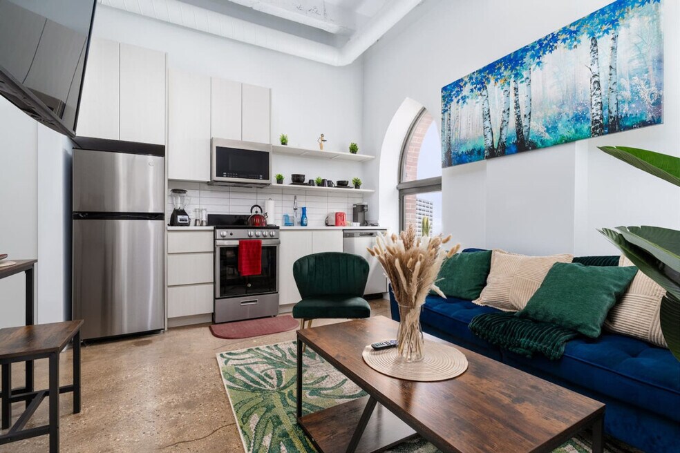 1049 W Lawrence Ave unit ID1058520P, Chicago, IL 60640 - photo 1