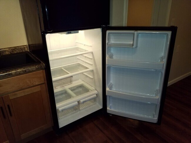 1025 Riverside Dr unit A, Waupaca, WI 54981 - photo 5