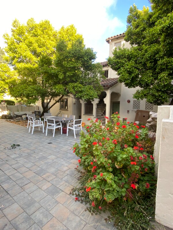 1701 Le Roy Ave unit 6, Berkeley, CA 94709 - photo 2