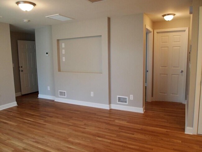 7 Pequot St, Providence, RI 02903 - photo 5