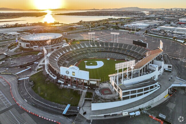 The Ring Coliseum's proximity to Hegenberger is one of the neighborhoods many perks.