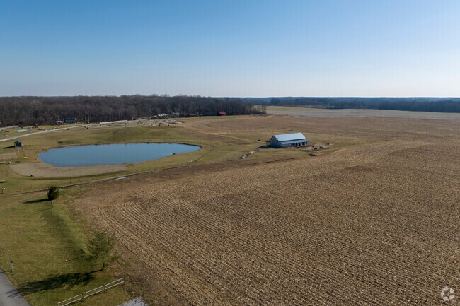 Porter is a rural area northeast of Columbus consisting of farmland and large-lot homes.