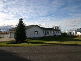 43 W 215 N, Blackfoot, ID 83221