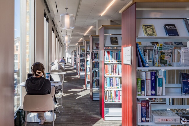 Hartland residents enjoy easy access to the Brambleton Library for learning.