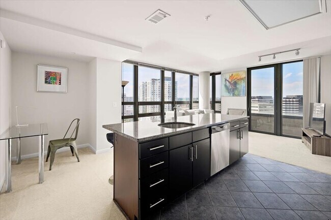 1405 S Fern St unit ID1047964P, Arlington, VA 22202 - photo 4