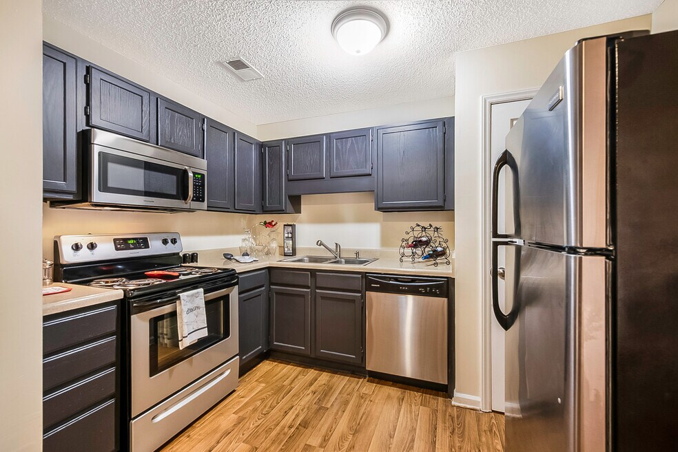 Cardinal Apartments 6400 Old Oak Ridge Rd, Greensboro, NC