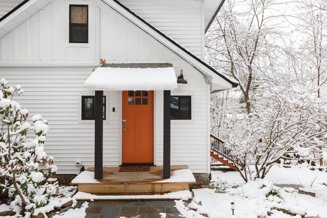 11 Kushaqua Trail S, Hewitt, NJ 07421 - photo 2