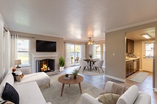 1012 Pacific Grove Ln, Pacific Grove, CA 93950