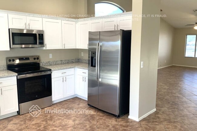 8703 N 112th Ave, Peoria, AZ 85345 - photo 5