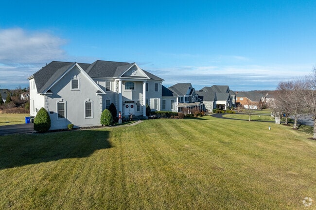 Large new builds are available to prospective homebuyers in Glenwood.