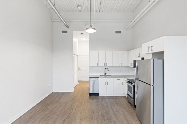 City View Apartments - 501 (501 S. Capitol, LLC), Lansing, MI 48933 - photo 6