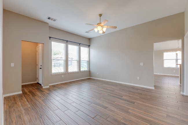 205 N Bending Oak Ln, Wylie, TX 75098 - photo 5