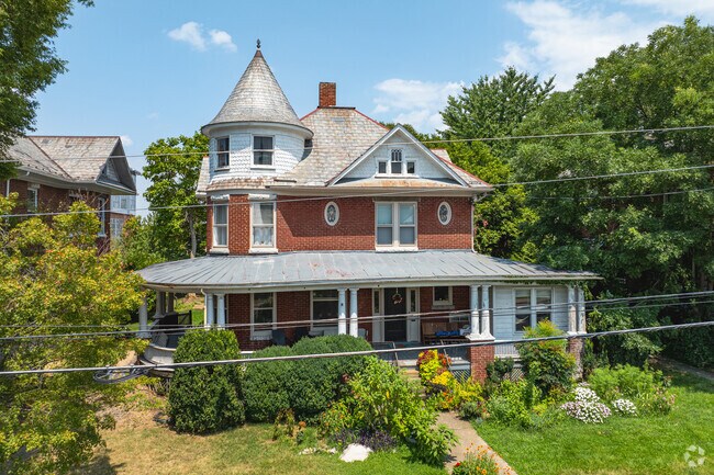 Queen Anne homes in Old Town typically have round corner towers.