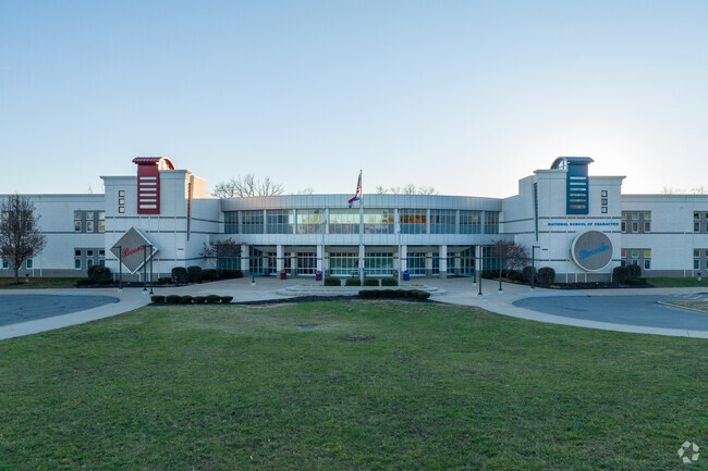 Lincoln Elementary School shares a campus with Boone Elementary School.