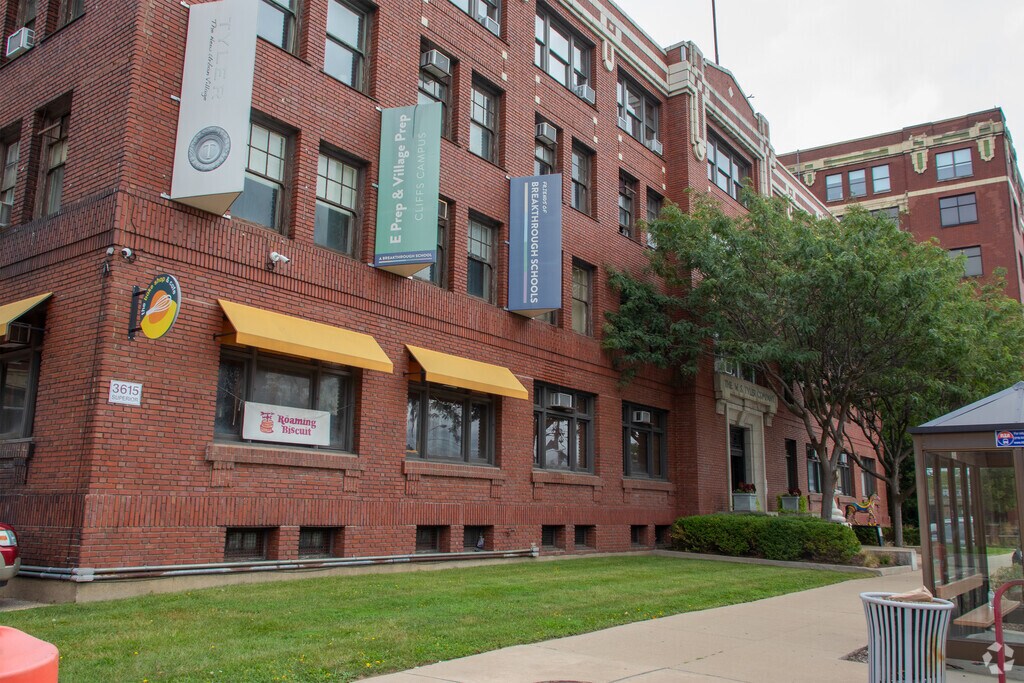 Ohio Connections Academy, Inc provides education in the neighborhood of 
Goodrich