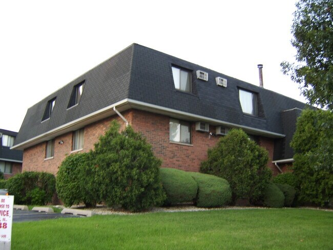 3109 Heritage Dr unit DR12, Joliet, IL 60435 - photo 2