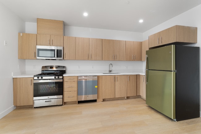 11814 Aviation Blvd unit 513, Inglewood, CA 90304 - photo 7