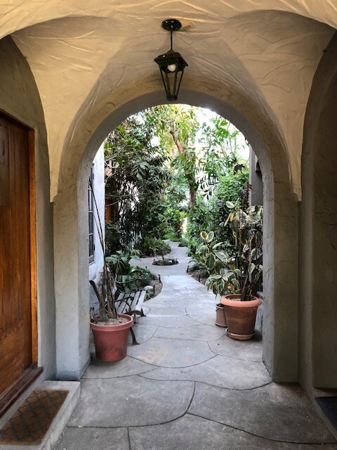 635 E 9th St unit 4, Long Beach, CA 90813 - photo 3