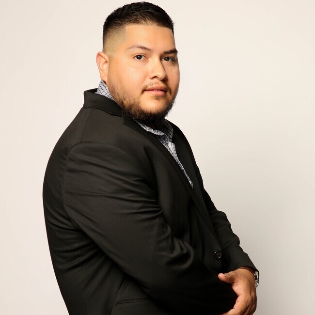 Agent Photo